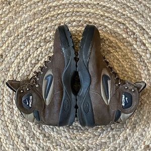 Nike ACG boot vintage late 90s lungs logo